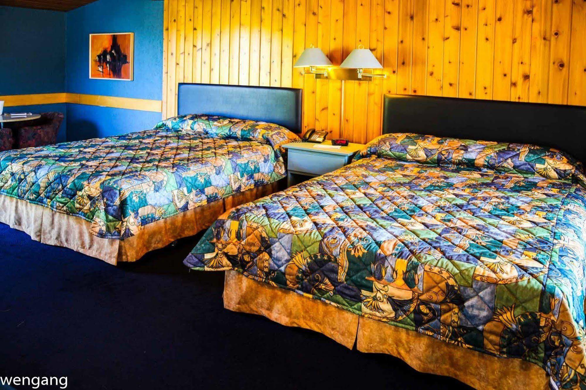 Auberge Godard Nominingue Экстерьер фото