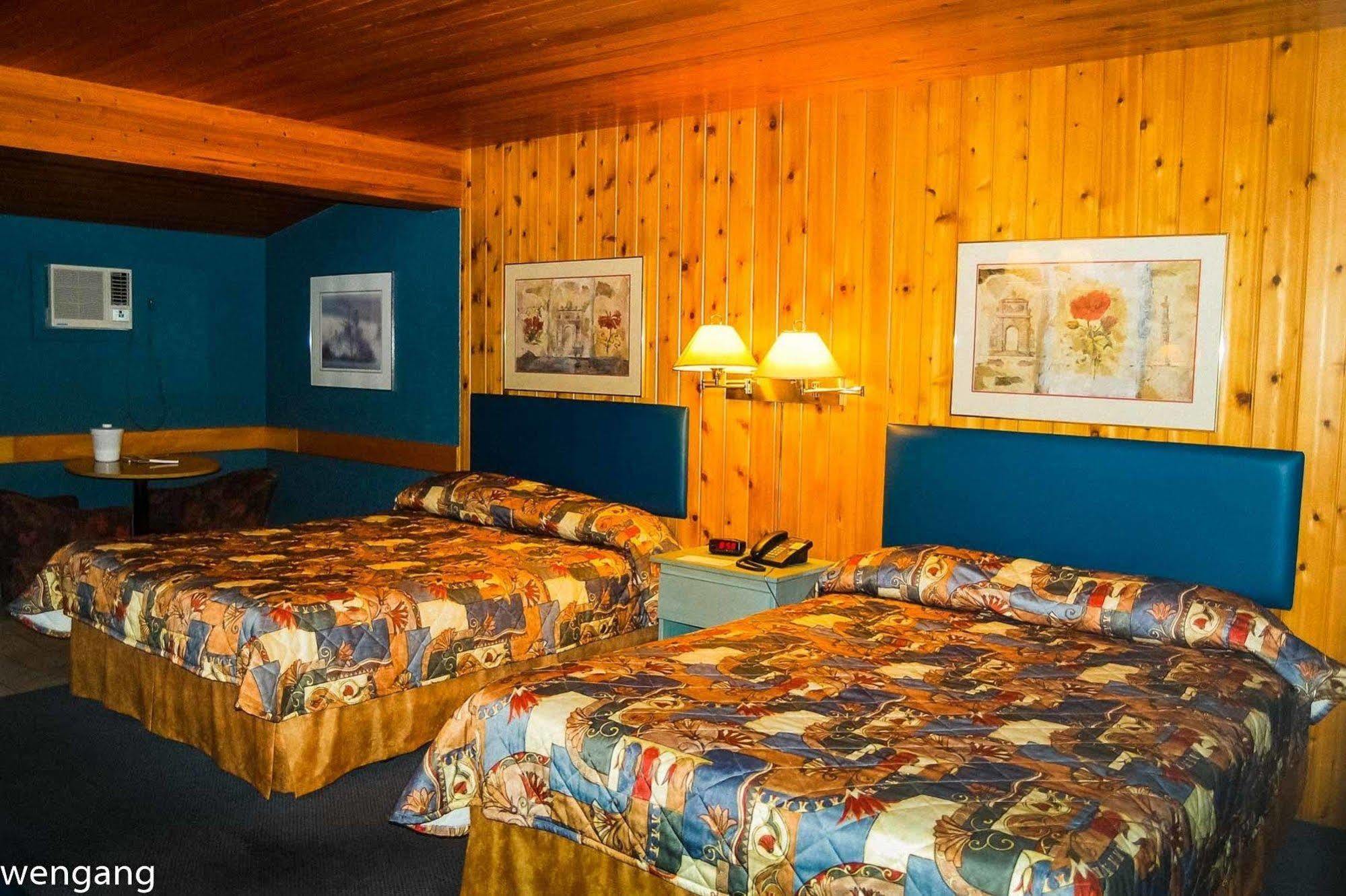 Auberge Godard Nominingue Экстерьер фото